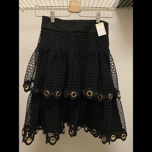 【SOLD】🔥Maje Ruffled  lace skirt